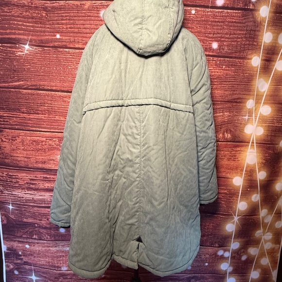 *NWOT* Coat. Sage Green, Size 3xl. - Picture 4 of 10